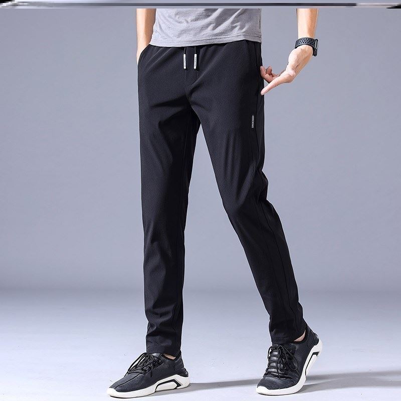 Sheldon men's lightweight tapered joggers, front view