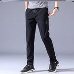 Sheldon men's lightweight tapered joggers in Black, view 4