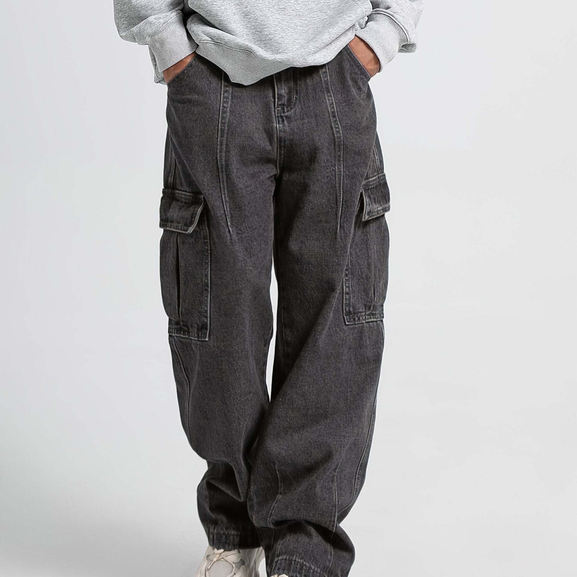 Colton - Relaxed Fit Cargo Jeans