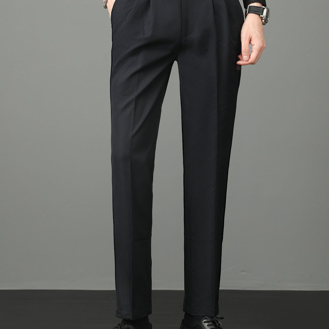 Denis - Lightweight Slim Fit Trousers