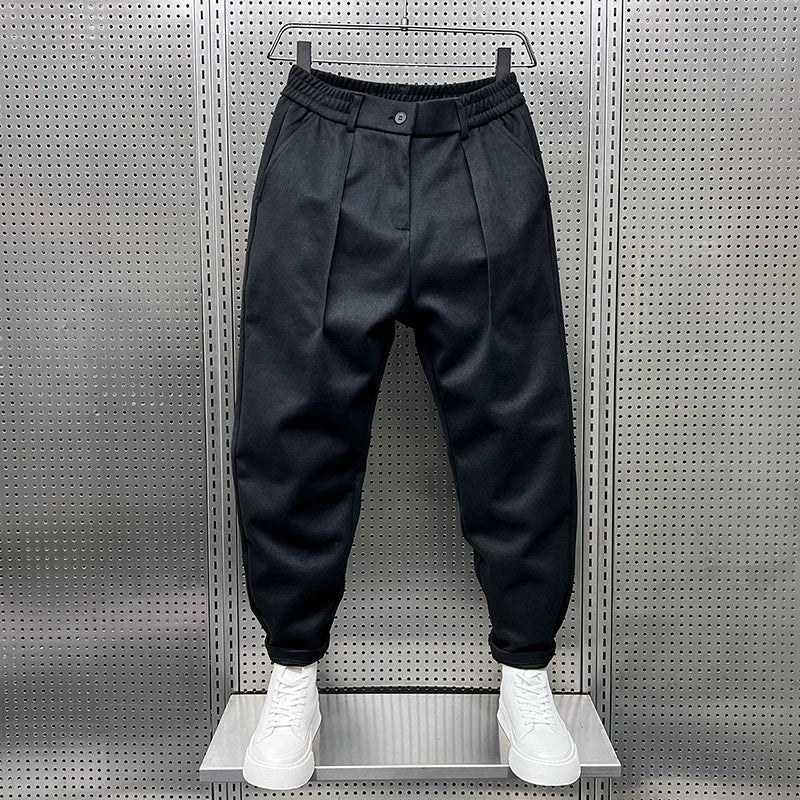 Judd men's textured pleated tapered pants in Black, view 8