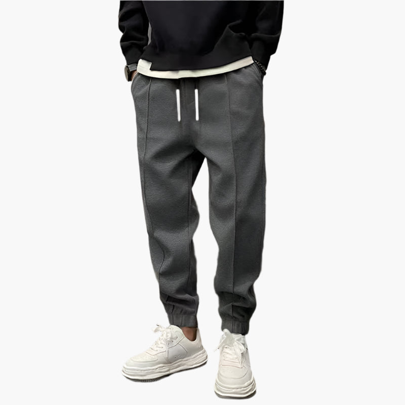 Tanner men's tapered leisure joggers in Dark Grey, view 5